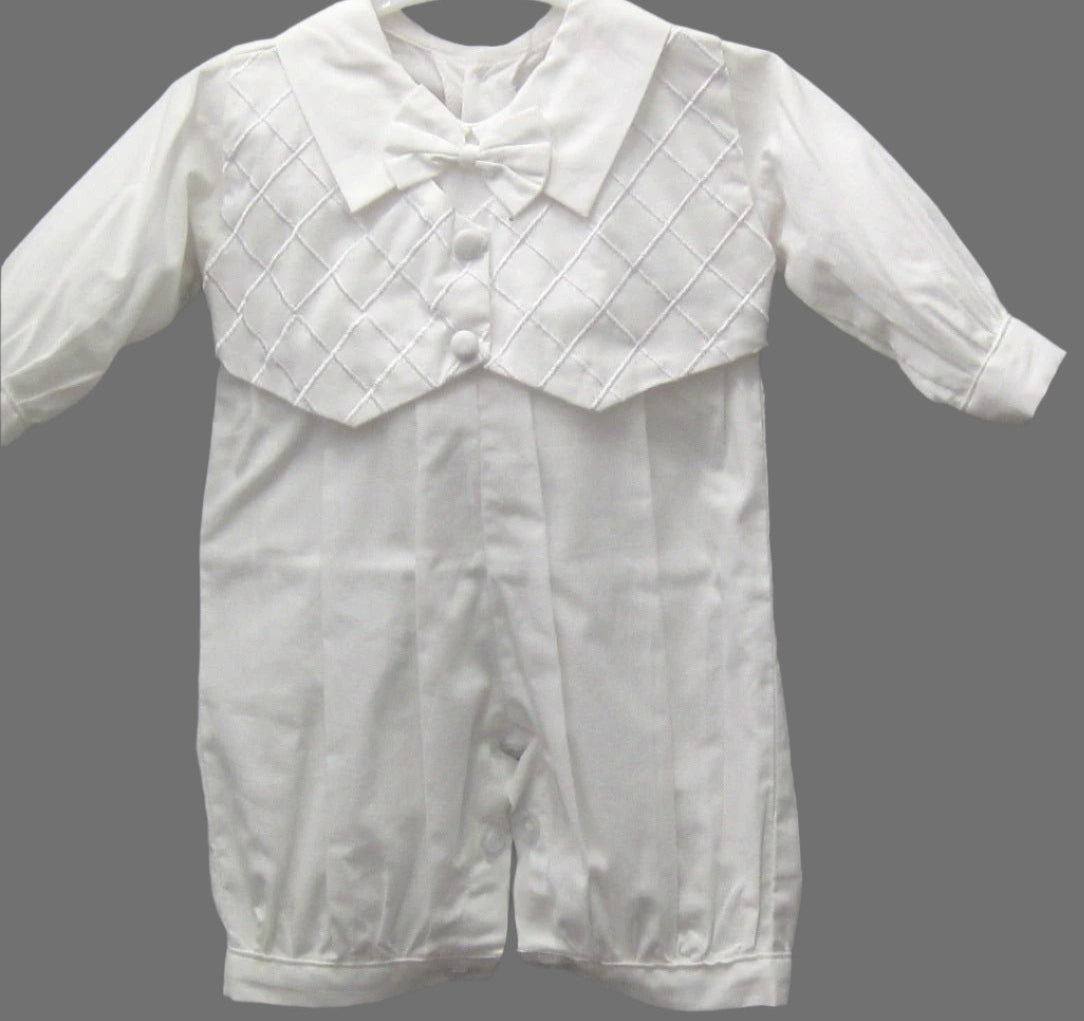 Cotton linen blend crisscross boys Baptism romper. Shop boys white Christening and Baptism outfits and boys white suits in Canada online, greater Toronto area.
