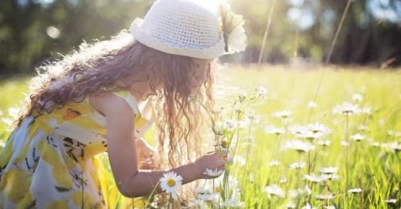 Girls Accessories — Dressing Up to Be the Darling of the Party — Grandma's Little Darlings Canada