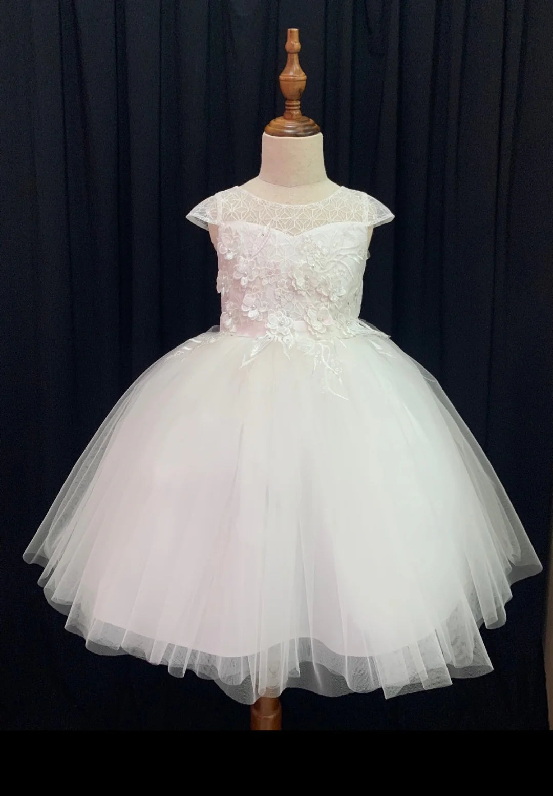 Fancy Hanging Appliqué Flower Girl Dress Long Canada